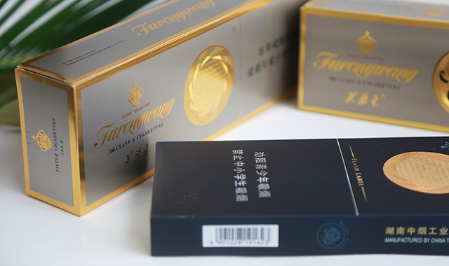 印刷公司在香煙包裝使用匯華產品